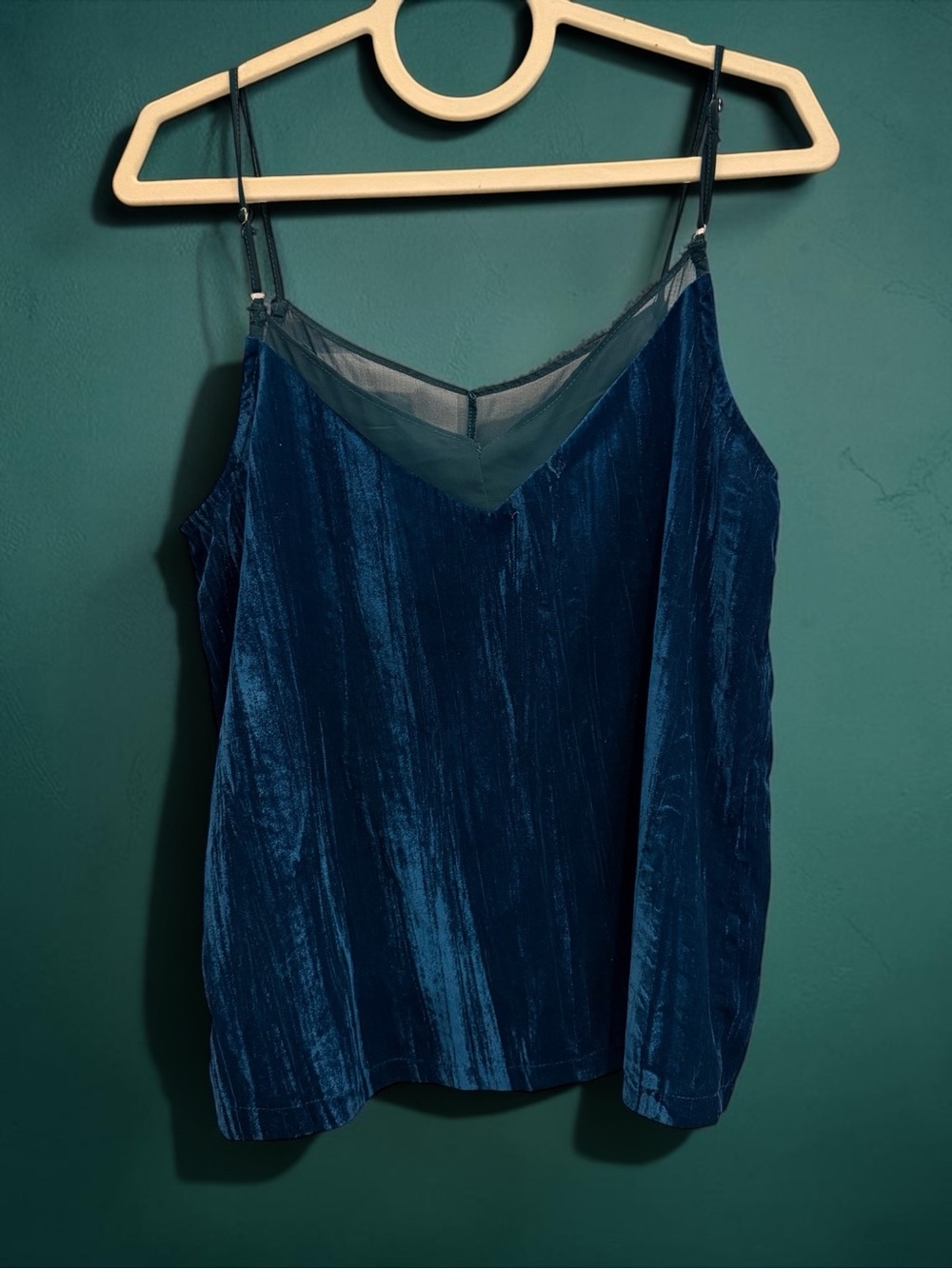 Blue Butter Cup Bohemian Velvet V-Neck Cami in Deep Teal Size Medium